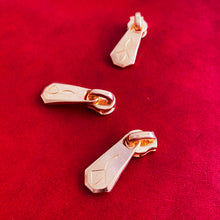 画像をギャラリービューアに読み込む, STRUO オリジナル金具