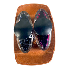 画像をギャラリービューアに読み込む, STRUO | ペントレイ 革 ショート軸用 万年筆トレイ カヴェコ スポーツ用 小型 ペントレー インクボトル置き 小型 おしゃれ スタッキング 可能 ブランド 名入れ 高級 シンプル 小さめ 手作り 国産レザー エイジング 文房具 ギフト デスク 鍵 小物置き ミニトレー