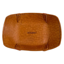 画像をギャラリービューアに読み込む, STRUO | トレー 革 トレイ インクボトル置き 小型 おしゃれ スタッキング 可能 ブランド 名入れ 高級 シンプル 小さめ 手作り 国産レザー エイジング 文房具 ギフト デスク 鍵 小物置き ミニトレー SSサイズ