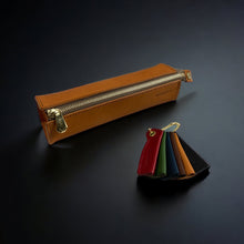 画像をギャラリービューアに読み込む, STRUO | ペンキャップ 革 1本 栃木レザー 高級 鉛筆キャップ レザー 大人 ブランド シンプル おしゃれ 可愛い かわいい 柔らかい ペンカバー えんぴつ シャーペン 保護 ペン キャップ 文房具 ギフト 学生 小学生 中学生 ヌメ革 手作り 革製 日本製