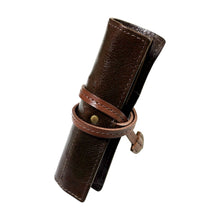 画像をギャラリービューアに読み込む, 【高さ160mm_2本_ショートサイズ】STRUO 万年筆 ペンケース 2本 ロールペンケース ショート軸 2本差し 短軸用 ブランド 栃木レザー オイルバケッタ 仕切り 一本ずつ 高級 おしゃれ コンパクト 二本差し 巻物 ロールペン モンブラン モーツァルト ボエム ペリカン m400 クラシック m200 ファーバーカステル ギロシェ エモーション アウロラ オプティマ パイロット カスタム ヘリテイジ912 エリート ぺんてる ケリー セーラー プロフェッショナルギア スリム