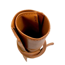 画像をギャラリービューアに読み込む, 【高さ180mm】STRUO | 万年筆 ケース 革 6本 ロール ペンケース 6本用 栃木レザー オイルバケッタ 植物タンニン鞣し 巻物 万年筆入れ ハンドメイド コンパクト 誕生日祝い 日本製 エイジング