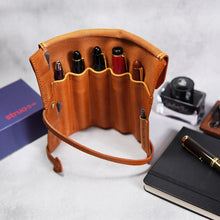 画像をギャラリービューアに読み込む, 【高さ180mm_6本】STRUO 万年筆 ペンケース 革 6本 大容量 ロールペンケース ブランド ペンケース 6本差し 高級 イタリアンレザー amazonia インクカートリッジ 仕切り 1本ずつ 収納 名入れ メンズ レディース 共用 ハンドメイド ギフト モンブラン 149 ペリカン M1000 パイロット カスタム 845 URUSHI 太軸 対応 おすすめ