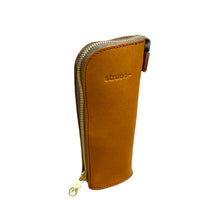 画像をギャラリービューアに読み込む, 【M-高さ170mm_12本】STRUO | 立てる ペンケース 革 大容量 名入れ コンパクト スタンドペンケース 栃木レザー 筆箱 ブランド おしゃれ シンプル 高級 メンズ レディース 学生 ビジネス 立つペンケース 自立 女性 ギフト ボールペン シャープペンシンプル ショートサイズ